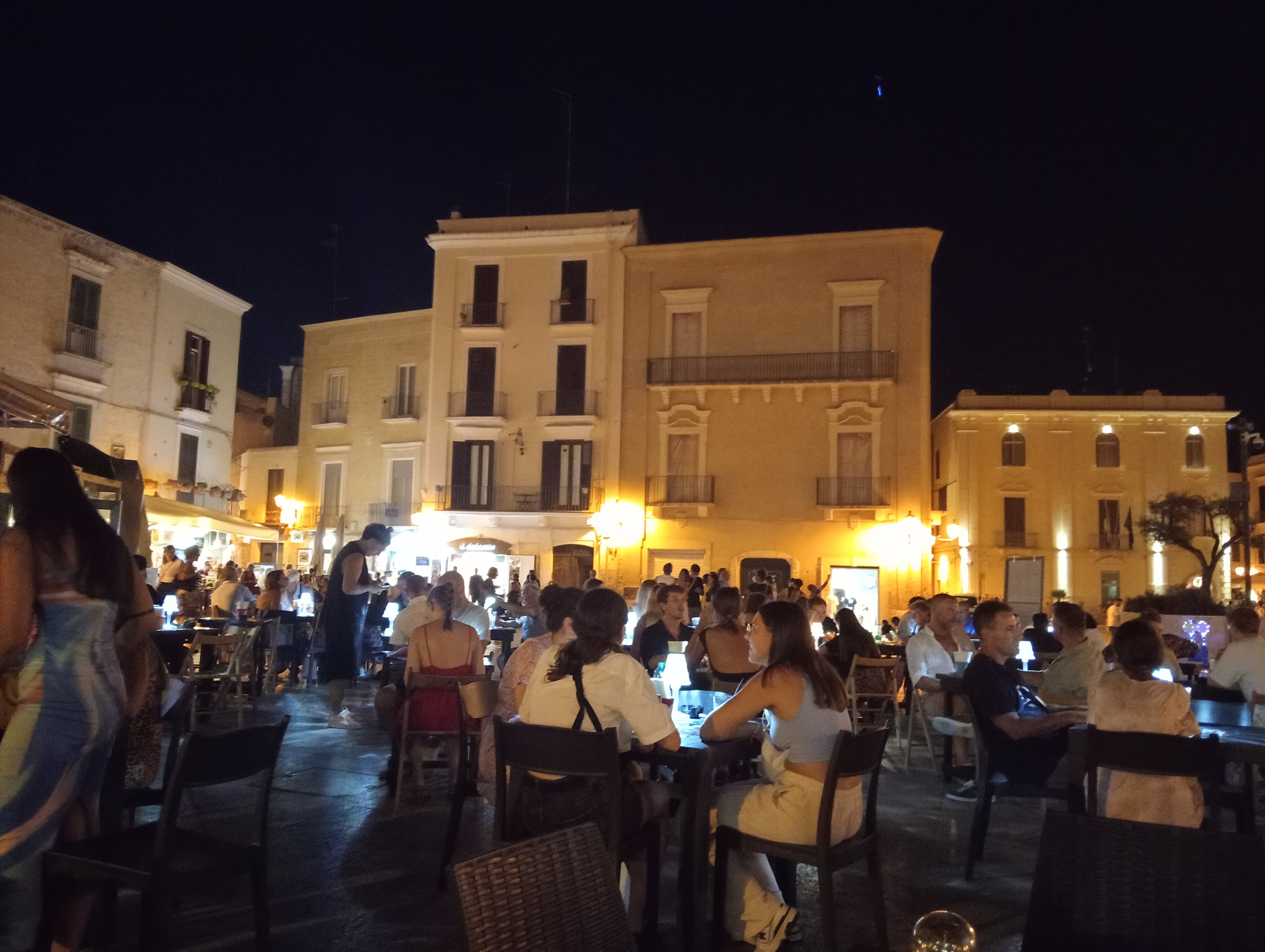 AMERICAN BAR CITTÀ VECCHIA, Carbonara di Bari - Ristorante