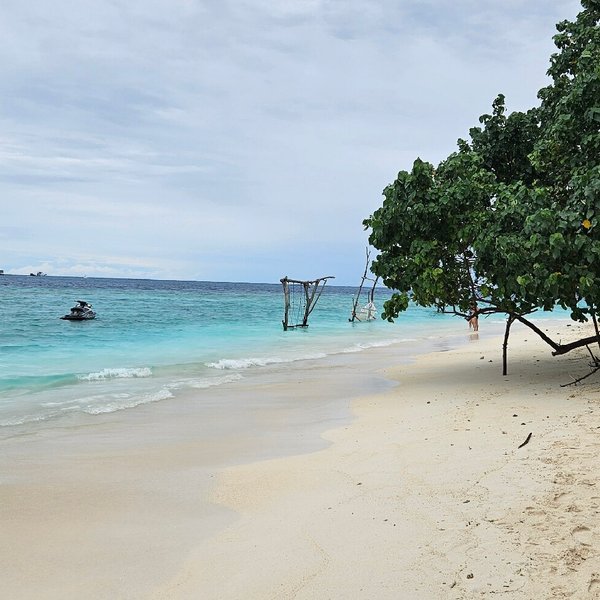 Clean , friendly, aesthetic,well equipped - Review of Quicksand, Rasdhoo, Maldives - Tripadvisor