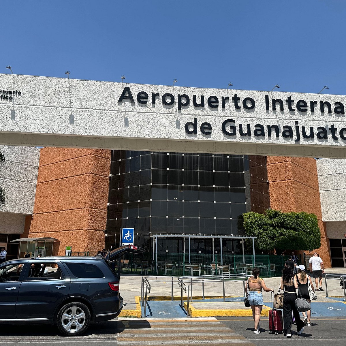 Transportation León International Airport / Guanajuato (BJX) (2025