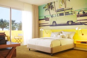 Room & Suite