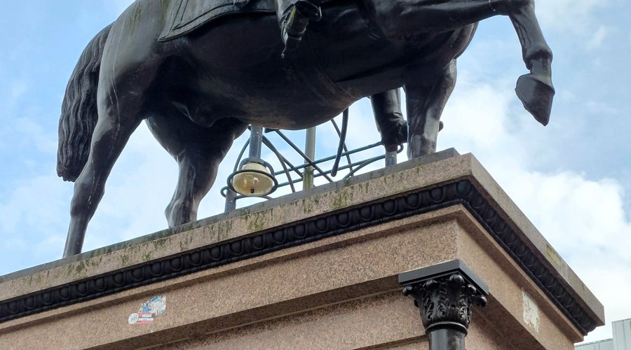 Il monumento al principe Alberto, in George Square