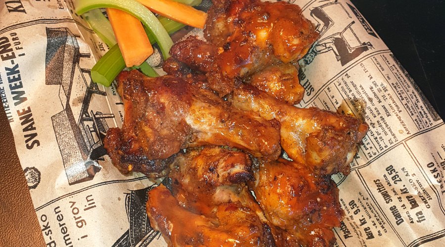 Bryggerihusets Hickory Smoked Buffalo Hot Wings