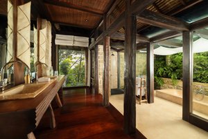 Room & Suite