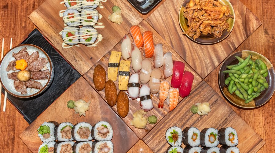 nigiri combinations, maki rolls, edamame