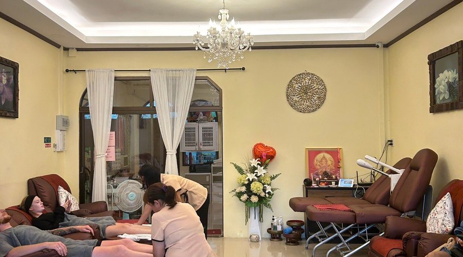 Sirada Massage 2 (130 Ketkwan road Kata Beach Phuket) Welcome !!