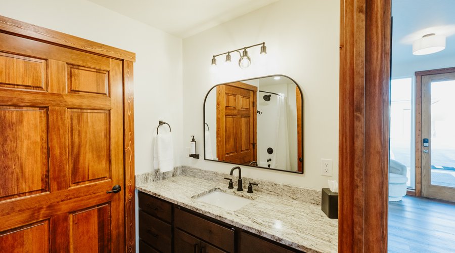Enjoy your stay in one of our brand new queen suites!