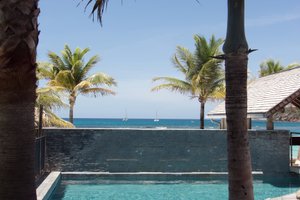 Pool und Strand