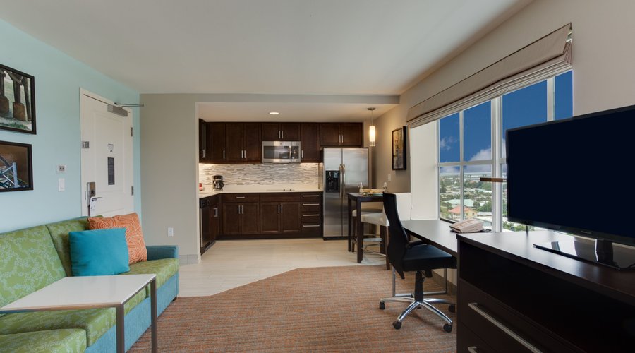 One-Bedroom River View Suite - Livingroom Area