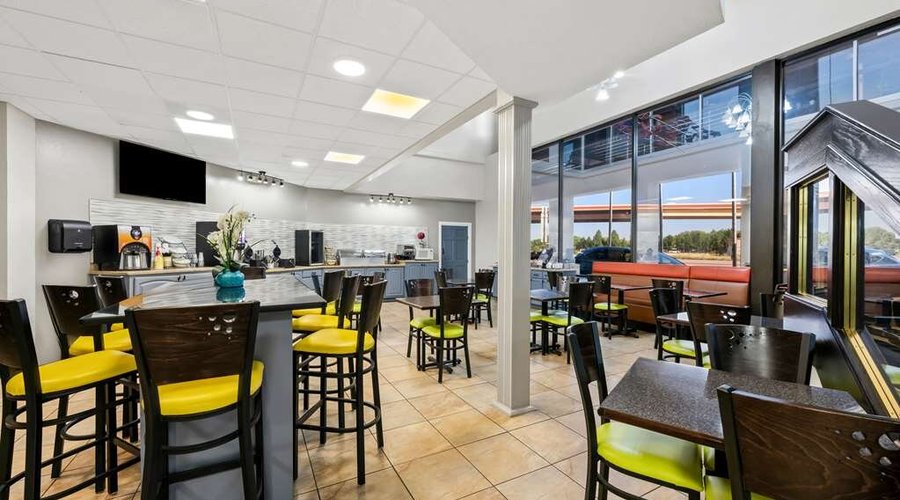 SureStay Plus Lubbock TX BreakfastArea
