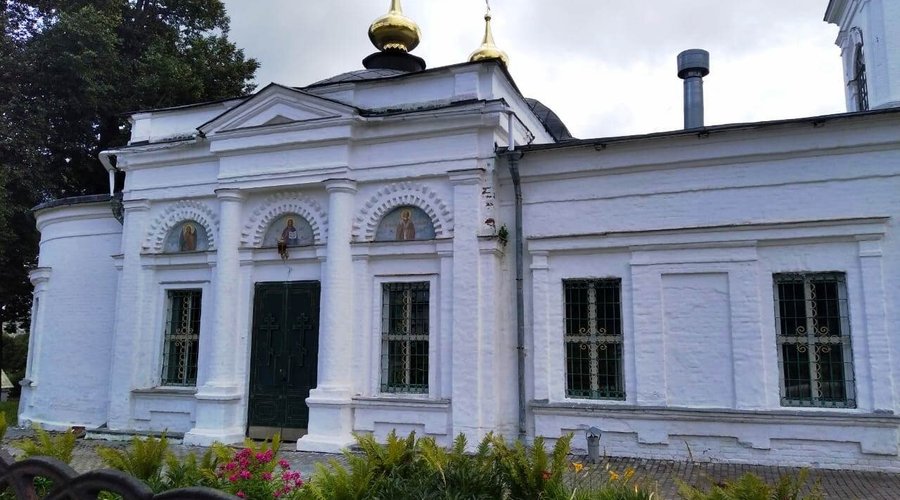 Церковь Покрова Пресвятой Богородицы в Кольчугино (разные ракурсы)