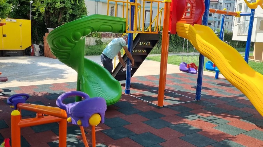 kid s play ground