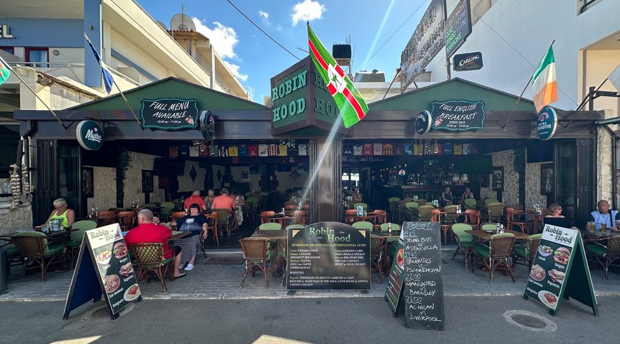 “Summer’s still here at Robin Hood! Join us for bingo, karaoke, quiz nights, great cocktails, brunch & dinner!”