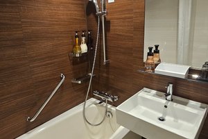 Room & Suite