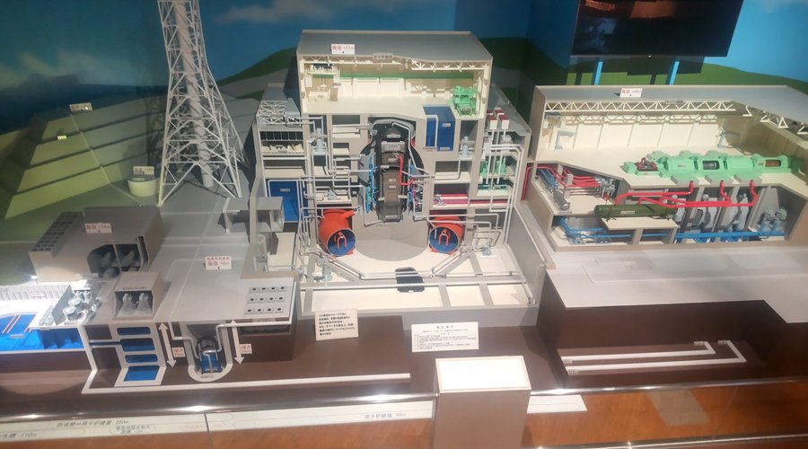 原発の模型　１