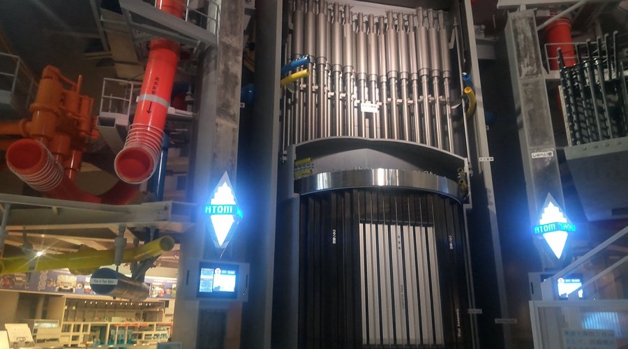 原発の模型　２