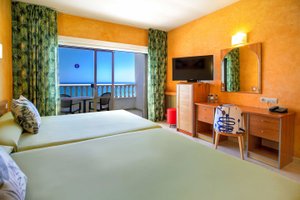 Room & Suite