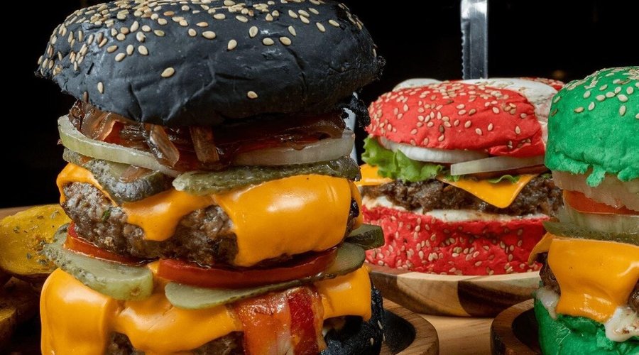 Disfruta nuestras mejores hamburguesas con pan brioche de colores
