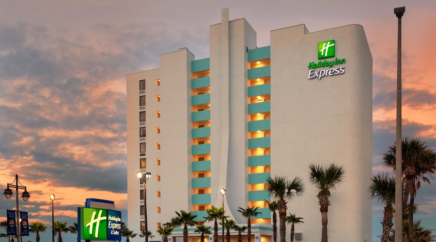 Daytona Beach hotel only minutes from Main Street
