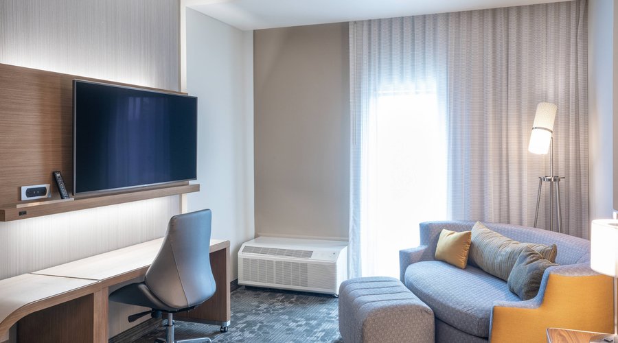 King Suite - Living Room