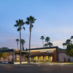 Exterior Entrance Drive