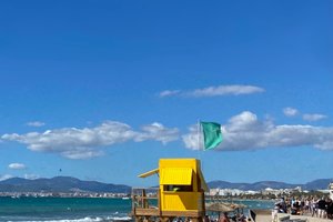 Piscina y playa