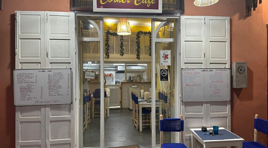 Entrée corner café