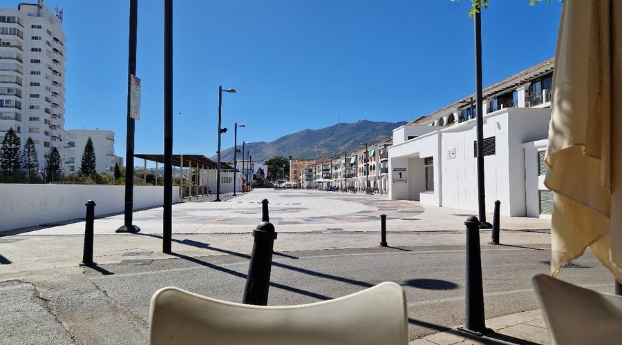 Plaza Adolfo Saurez