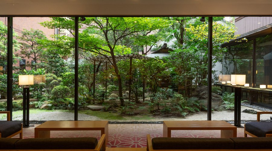 日本庭園を眺めるロビー　※イメージ