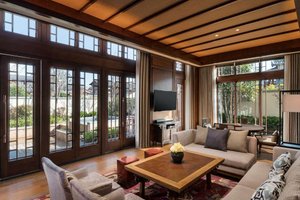 Room & Suite