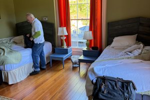 Room & Suite