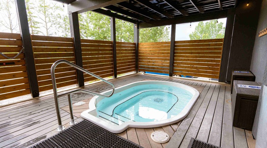 hot tub