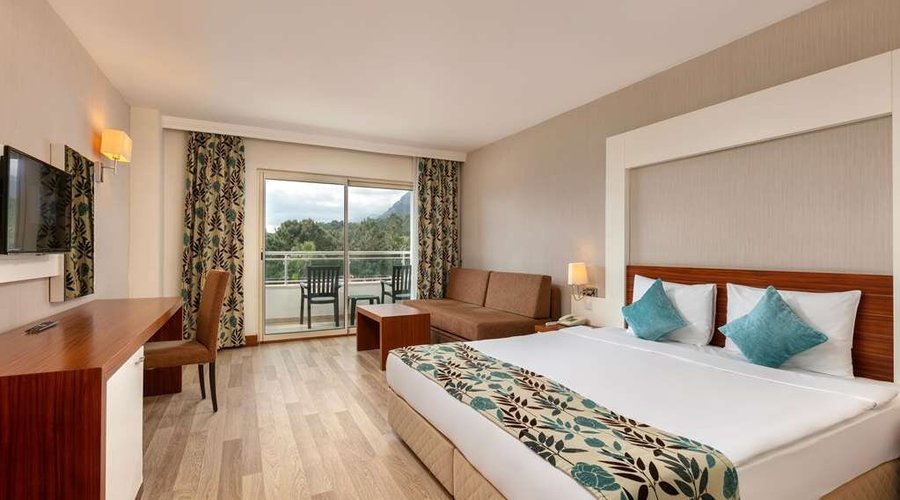 Guest room