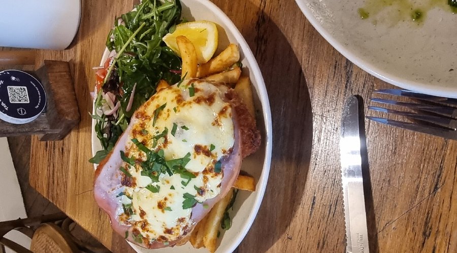 The food here is restaurant quality.  The lamb is softener it melts in your mouth.  Went back to get it a second night.    Veal Parmigiana also good.  Book a table at night, especially weekends