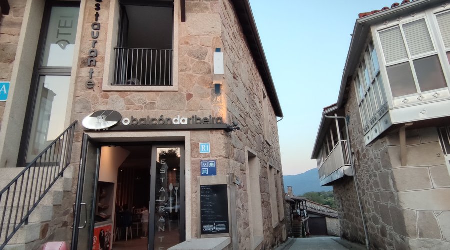 Fachada del hotel.
