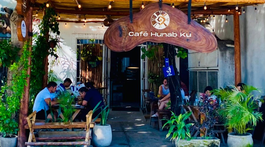 Las mañanas son de Café Hunab Ku
