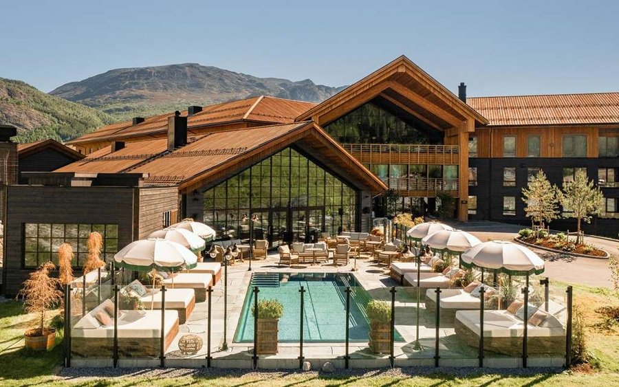 Pool - outdoor