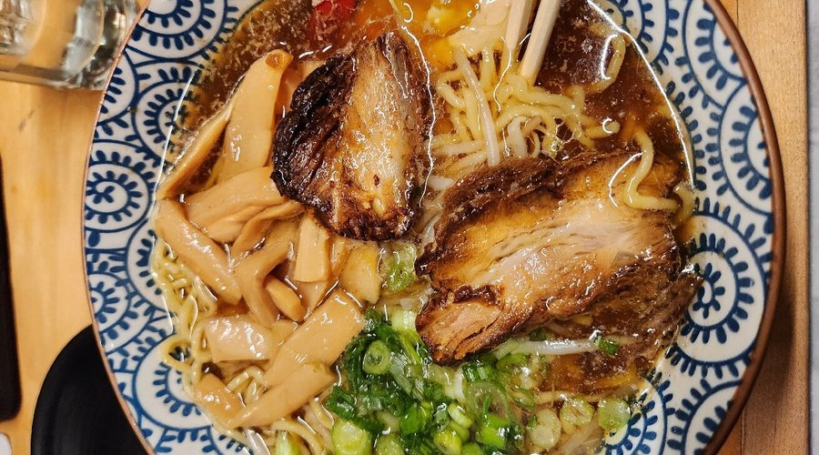 Kushi-yaki (Chicken and Mushroom Skewers)