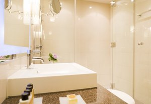 Room & Suite