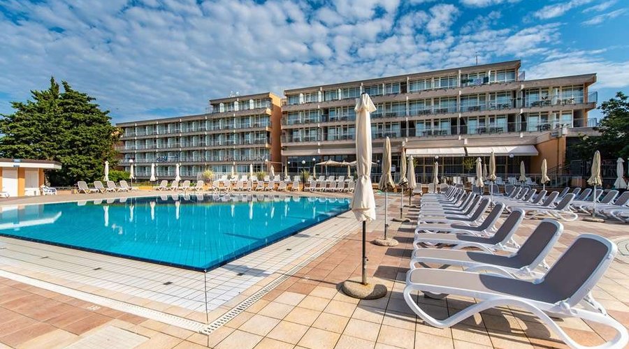 Pool - outdoor