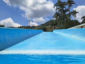 Piscina e praia