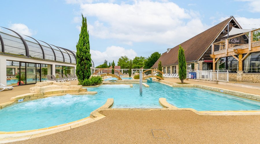 Piscine de plein air chauffée