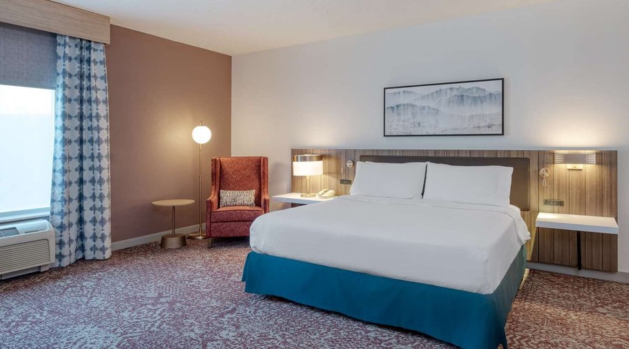 Guest room