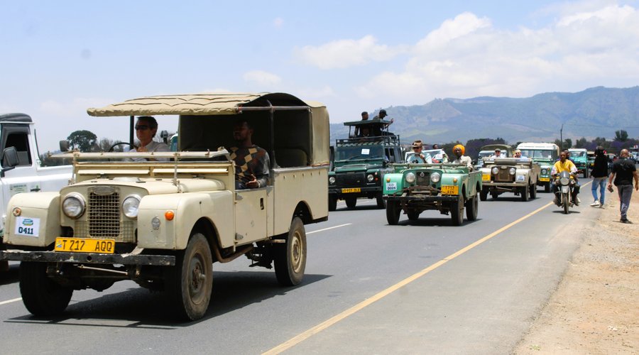We had an incredible time at the Land Rover Festival! Our team, including our MD, had the chance to participate and enjoy the stunning collection of Land Rovers on display. Check out some of the amazing moments we captured!