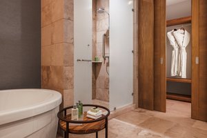 Habitación y suite