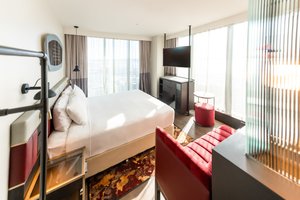 Room & Suite