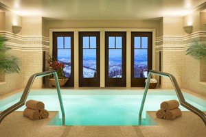 Room & Suite
