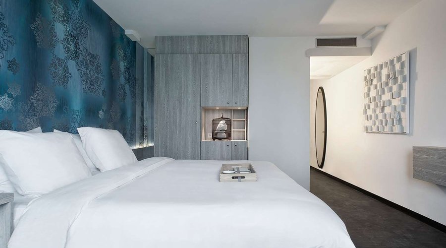 Guest room