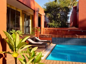 Pool & Beach