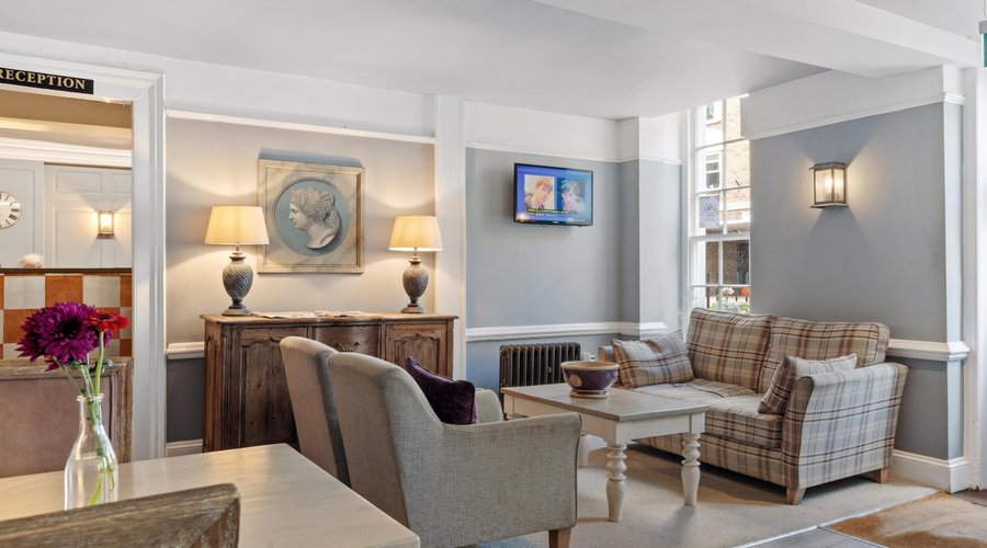 Guest Lounge