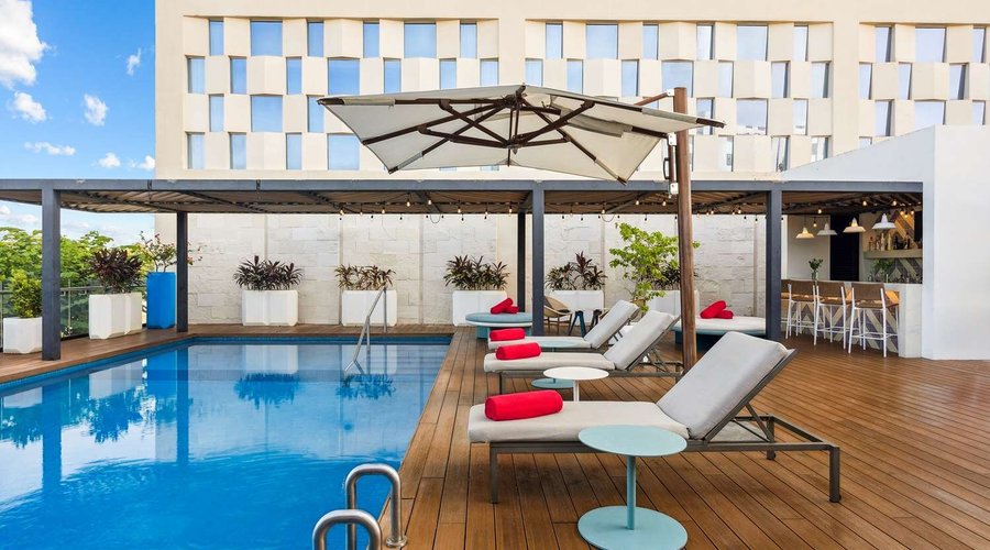 Avani Cancun Airport Hotel Pool